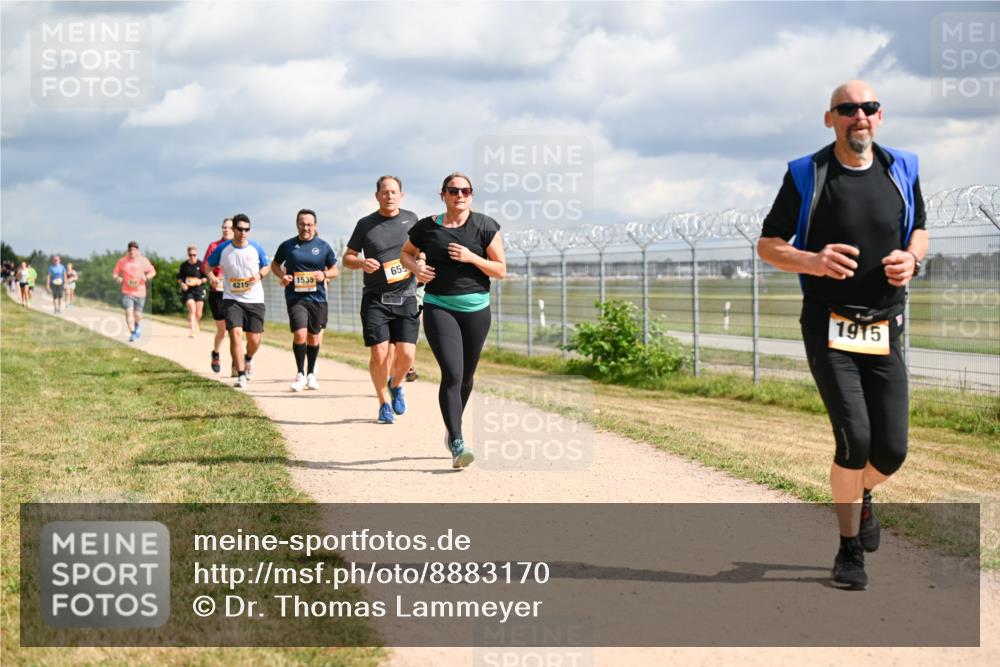 14.09.2025 - Airport Race Dr. Thomas Lammeyer http://msf.ph/oto/8883170 14.09.2025 12:36:38 Laufen 4215, 1535, 655, 1915 meine-sportfotos.de