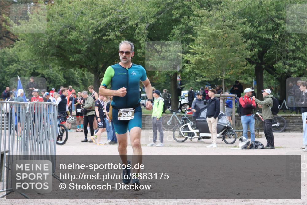 14.09.2025 - Stadtparktriathlon Strokosch-Dieckow http://msf.ph/oto/8883175 14.09.2025 10:01:58 Ziel 359 meine-sportfotos.de