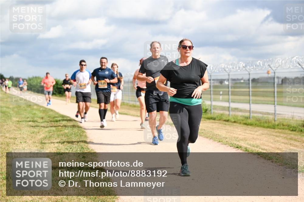14.09.2025 - Airport Race Dr. Thomas Lammeyer http://msf.ph/oto/8883192 14.09.2025 12:36:40 Laufen 1535, 4215 meine-sportfotos.de