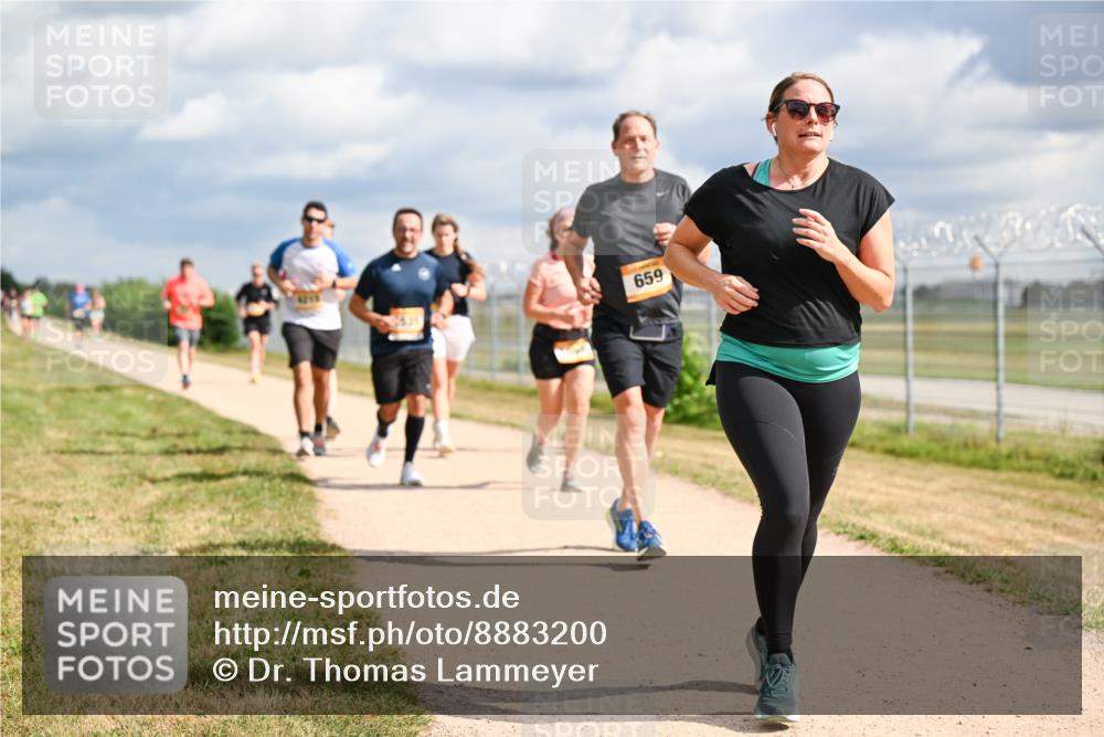 14.09.2025 - Airport Race Dr. Thomas Lammeyer http://msf.ph/oto/8883200 14.09.2025 12:36:40 Laufen 659 meine-sportfotos.de