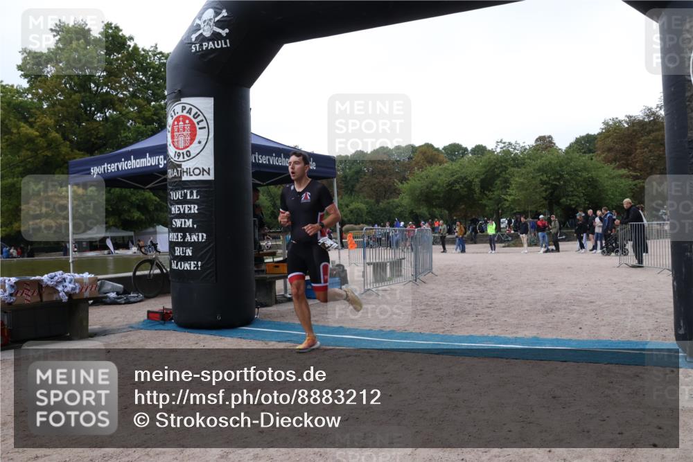 14.09.2025 - Stadtparktriathlon Strokosch-Dieckow http://msf.ph/oto/8883212 14.09.2025 10:02:52 Ziel 401 meine-sportfotos.de