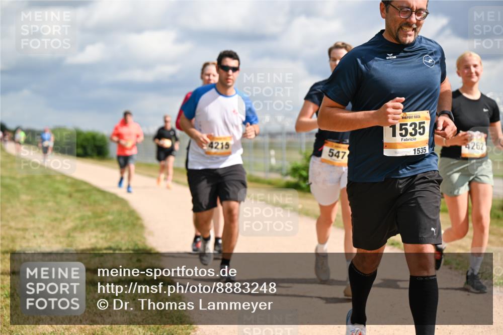 14.09.2025 - Airport Race Dr. Thomas Lammeyer http://msf.ph/oto/8883248 14.09.2025 12:36:44 Laufen 4215, 547, 1535, 1535, 4262 meine-sportfotos.de
