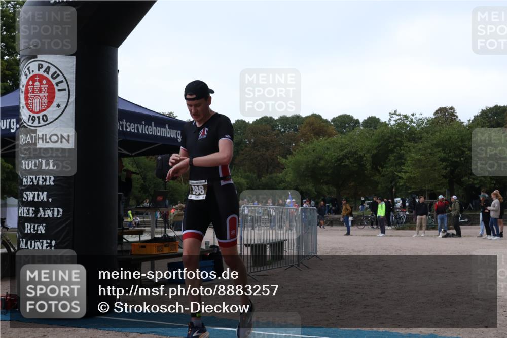 14.09.2025 - Stadtparktriathlon Strokosch-Dieckow http://msf.ph/oto/8883257 14.09.2025 10:04:06 Ziel 398 meine-sportfotos.de