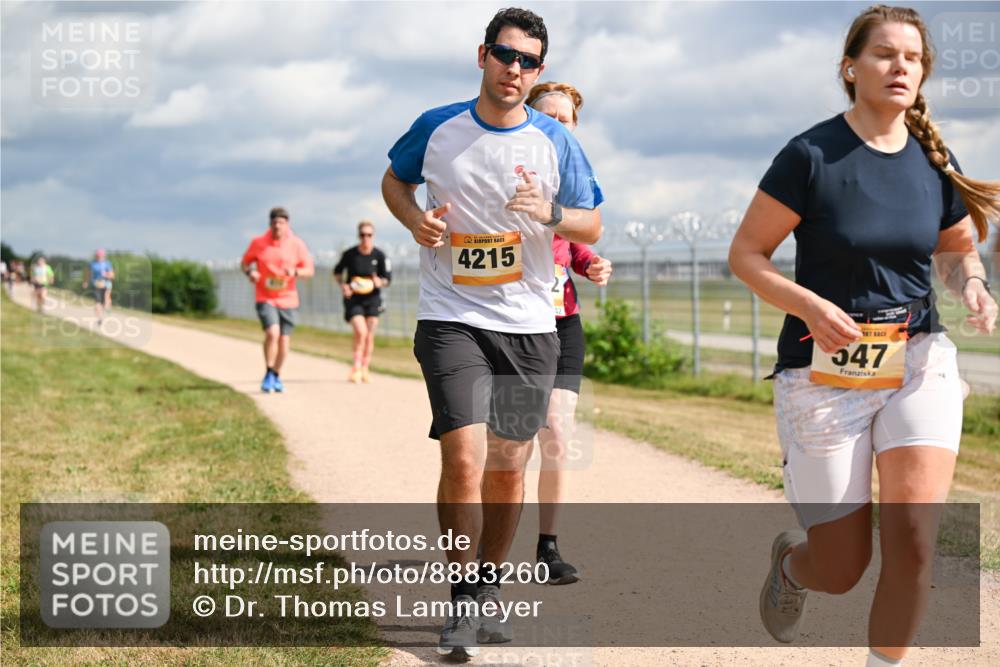 14.09.2025 - Airport Race Dr. Thomas Lammeyer http://msf.ph/oto/8883260 14.09.2025 12:36:45 Laufen 4215, 547 meine-sportfotos.de