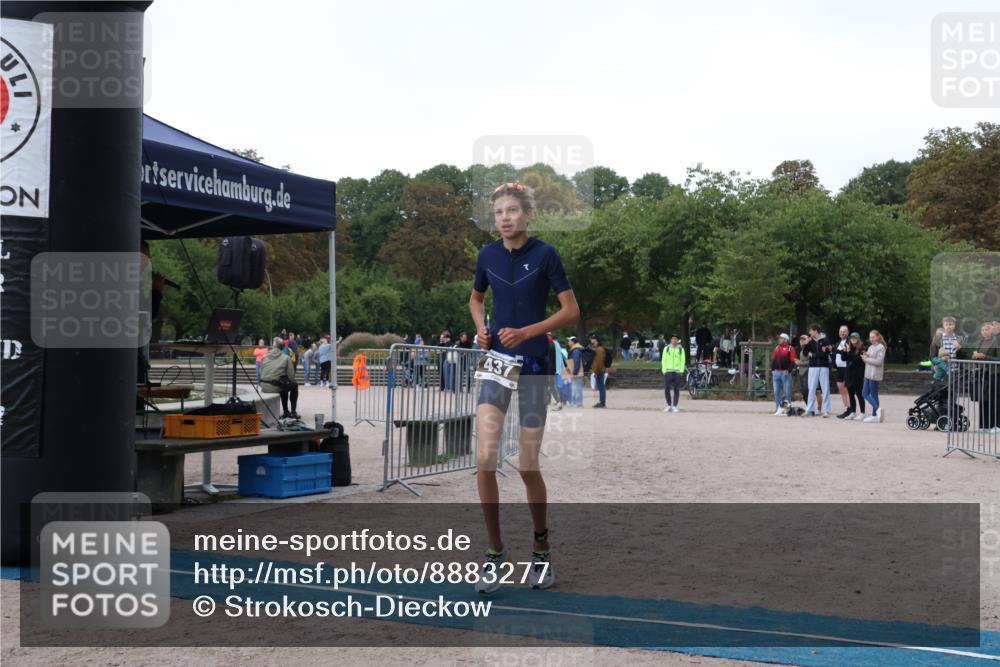 14.09.2025 - Stadtparktriathlon Strokosch-Dieckow http://msf.ph/oto/8883277 14.09.2025 10:05:46 Ziel 437 meine-sportfotos.de