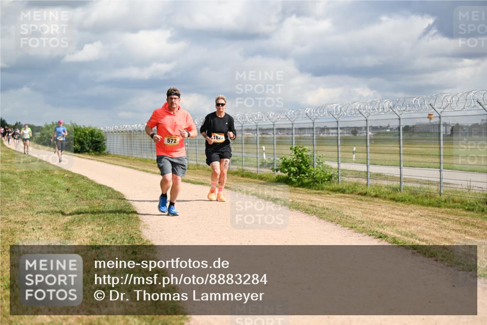 14.09.2025 - Airport Race Dr. Thomas Lammeyer http://msf.ph/oto/8883284 14.09.2025 12:36:47 Laufen 572, 1627 meine-sportfotos.de