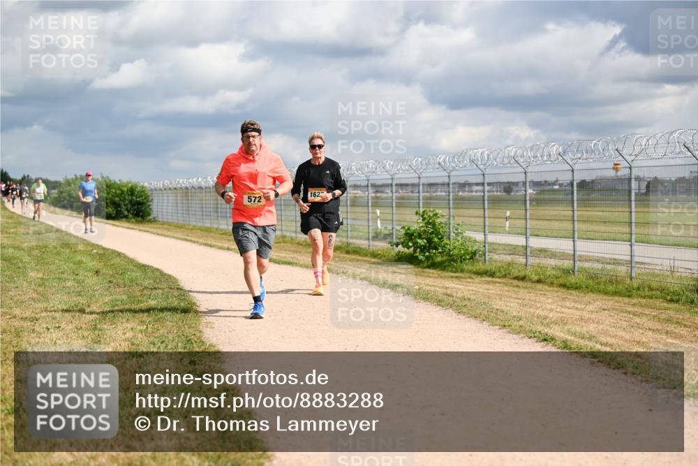 14.09.2025 - Airport Race Dr. Thomas Lammeyer http://msf.ph/oto/8883288 14.09.2025 12:36:47 Laufen 572, 162 meine-sportfotos.de