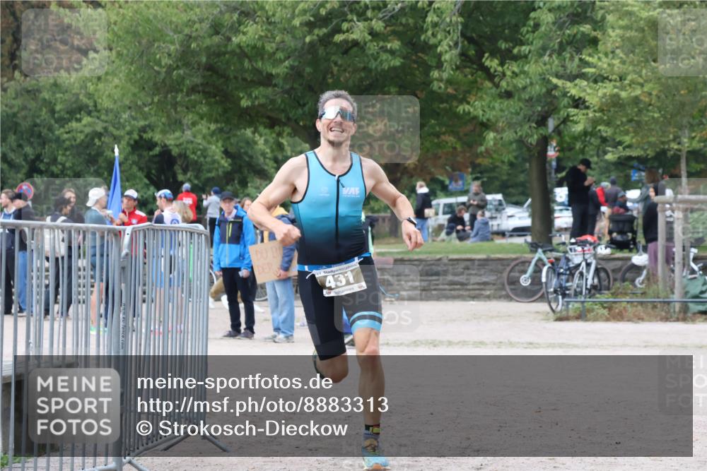 14.09.2025 - Stadtparktriathlon Strokosch-Dieckow http://msf.ph/oto/8883313 14.09.2025 10:06:27 Ziel 418, 431 meine-sportfotos.de