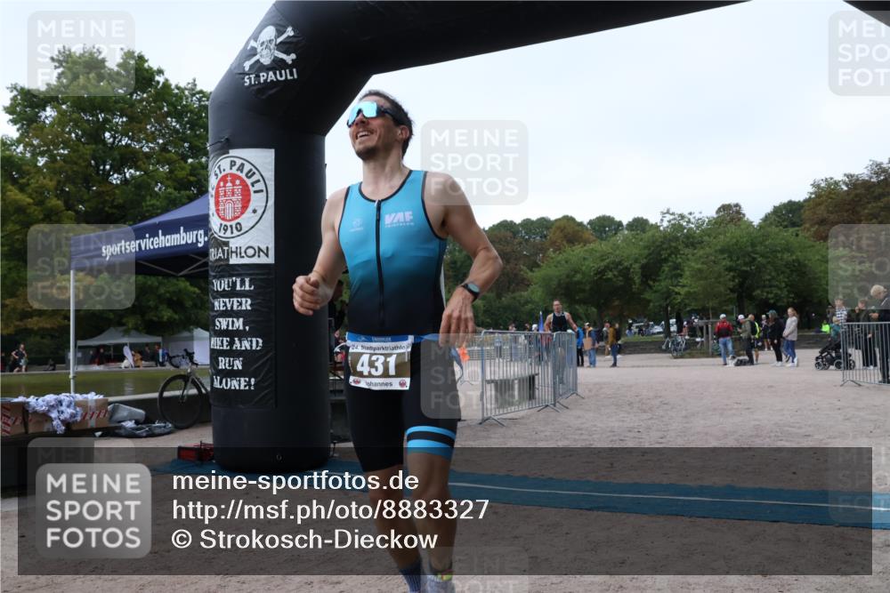 14.09.2025 - Stadtparktriathlon Strokosch-Dieckow http://msf.ph/oto/8883327 14.09.2025 10:06:30 Ziel 380, 418, 431 meine-sportfotos.de