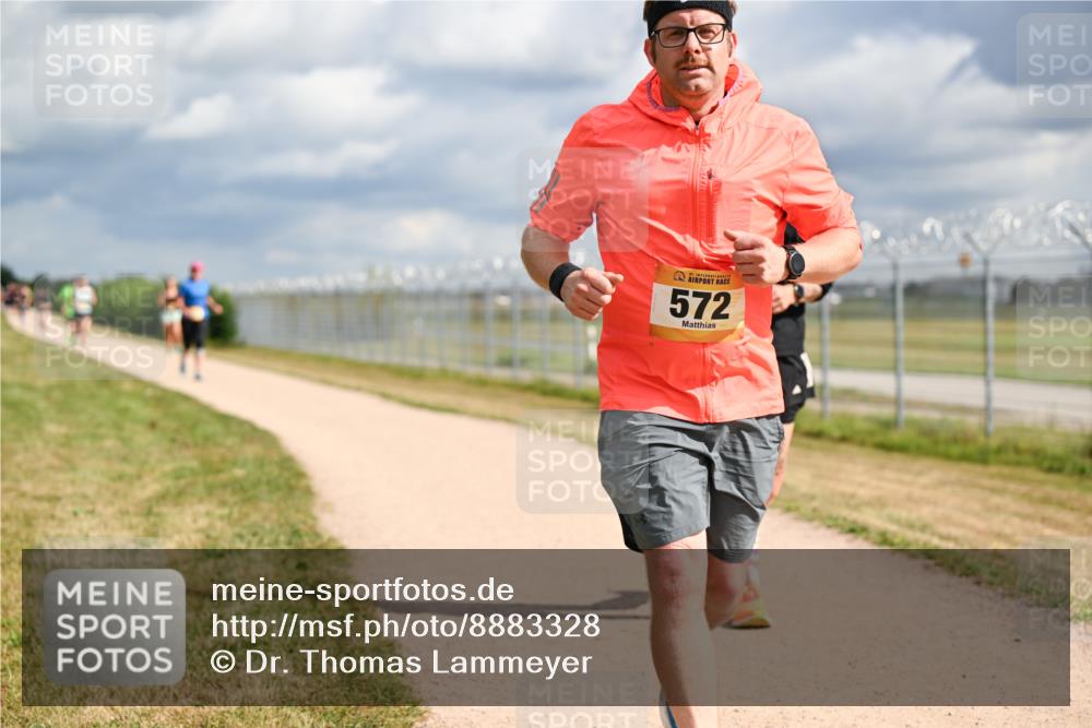 14.09.2025 - Airport Race Dr. Thomas Lammeyer http://msf.ph/oto/8883328 14.09.2025 12:36:50 Laufen 572 meine-sportfotos.de