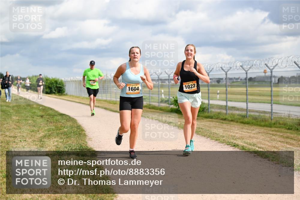 14.09.2025 - Airport Race Dr. Thomas Lammeyer http://msf.ph/oto/8883356 14.09.2025 12:37:04 Laufen 1604, 1022 meine-sportfotos.de