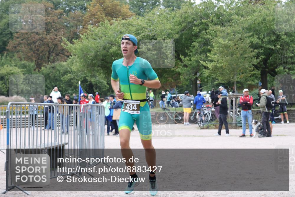14.09.2025 - Stadtparktriathlon Strokosch-Dieckow http://msf.ph/oto/8883427 14.09.2025 10:09:15 Ziel 434 meine-sportfotos.de