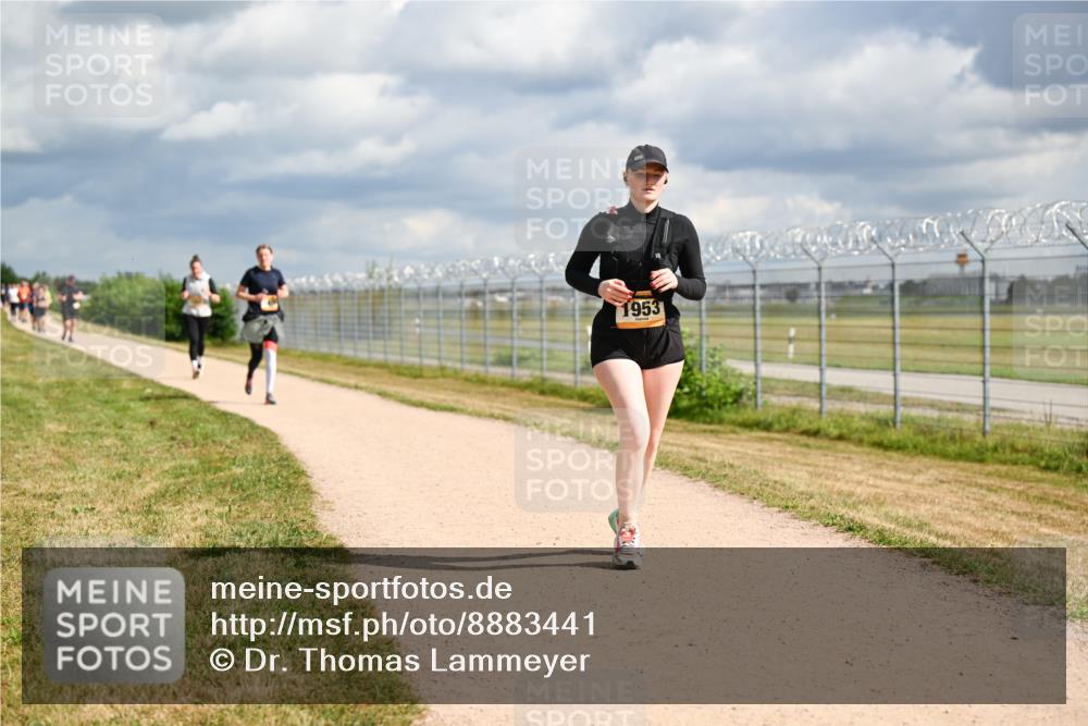 14.09.2025 - Airport Race Dr. Thomas Lammeyer http://msf.ph/oto/8883441 14.09.2025 12:37:17 Laufen 1953 meine-sportfotos.de