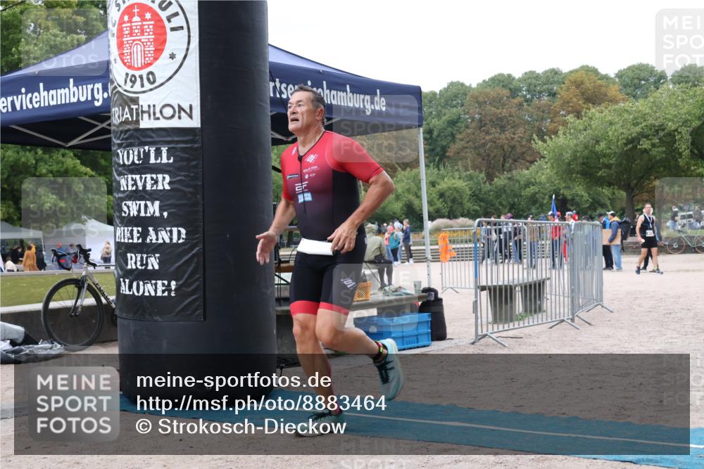 14.09.2025 - Stadtparktriathlon Strokosch-Dieckow http://msf.ph/oto/8883464 14.09.2025 10:09:50 Ziel 393 meine-sportfotos.de