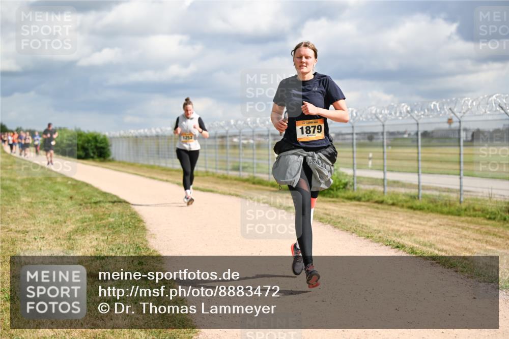 14.09.2025 - Airport Race Dr. Thomas Lammeyer http://msf.ph/oto/8883472 14.09.2025 12:37:23 Laufen 1252, 1879 meine-sportfotos.de