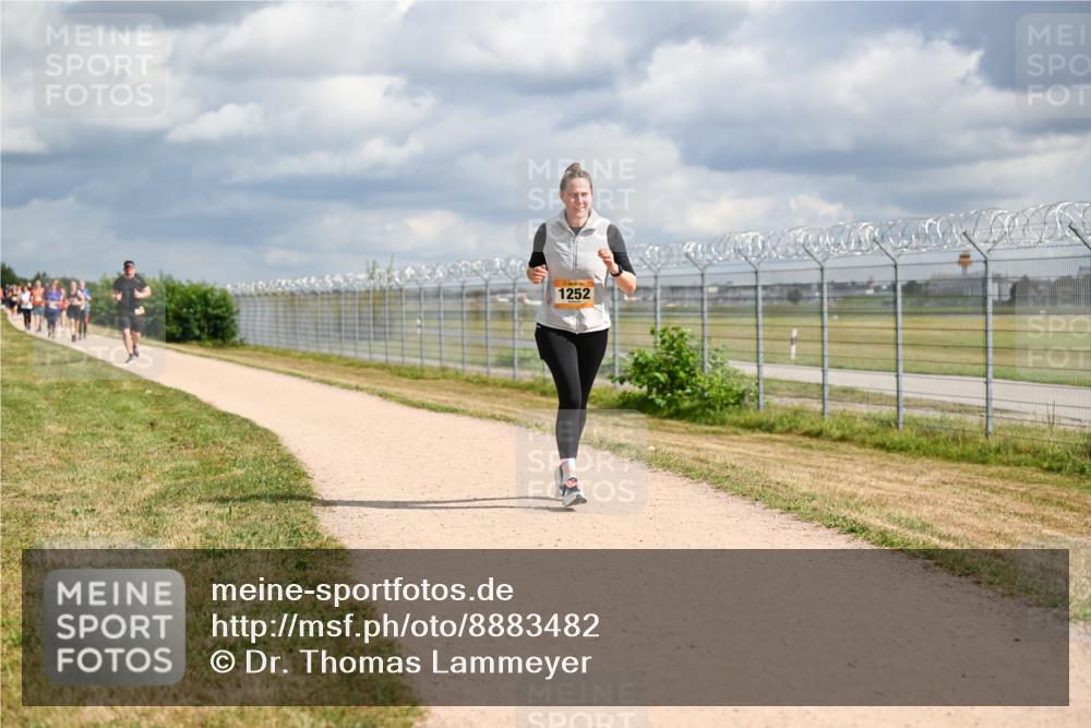 14.09.2025 - Airport Race Dr. Thomas Lammeyer http://msf.ph/oto/8883482 14.09.2025 12:37:25 Laufen 1252 meine-sportfotos.de