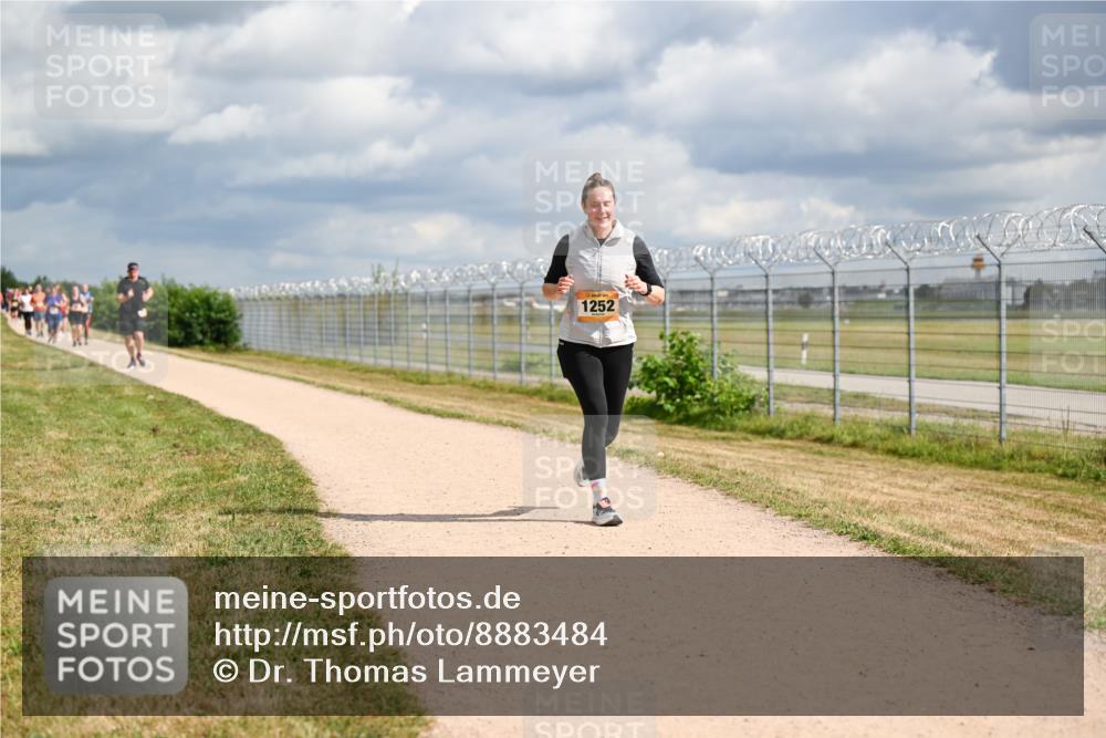14.09.2025 - Airport Race Dr. Thomas Lammeyer http://msf.ph/oto/8883484 14.09.2025 12:37:25 Laufen 1252 meine-sportfotos.de