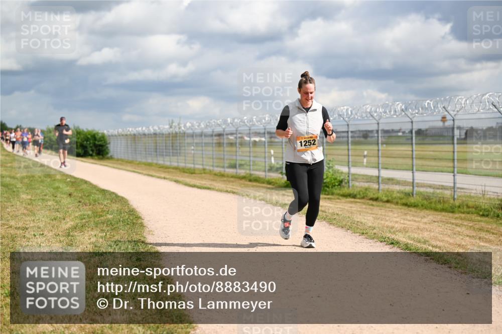 14.09.2025 - Airport Race Dr. Thomas Lammeyer http://msf.ph/oto/8883490 14.09.2025 12:37:26 Laufen 1252 meine-sportfotos.de