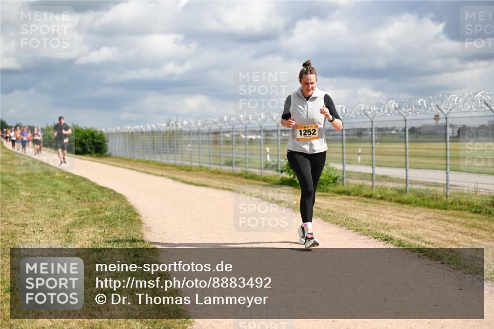 14.09.2025 - Airport Race Dr. Thomas Lammeyer http://msf.ph/oto/8883492 14.09.2025 12:37:26 Laufen 1252 meine-sportfotos.de