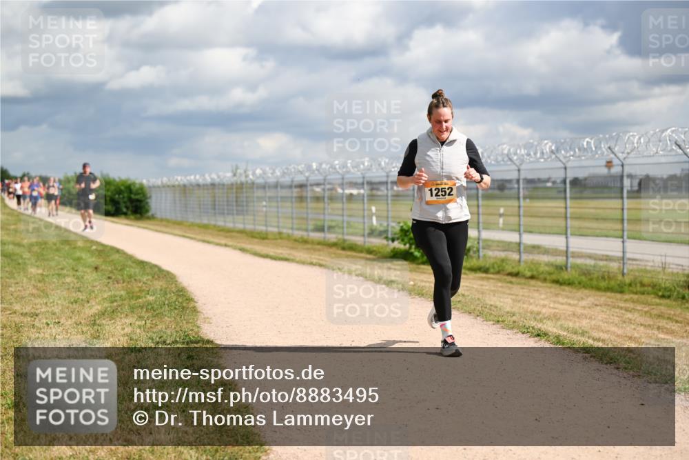 14.09.2025 - Airport Race Dr. Thomas Lammeyer http://msf.ph/oto/8883495 14.09.2025 12:37:26 Laufen 1252 meine-sportfotos.de