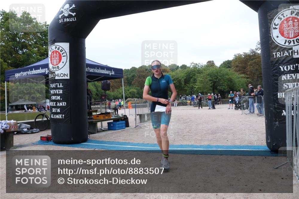 14.09.2025 - Stadtparktriathlon Strokosch-Dieckow http://msf.ph/oto/8883507 14.09.2025 10:10:34 Ziel 487 meine-sportfotos.de