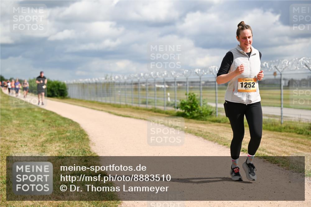 14.09.2025 - Airport Race Dr. Thomas Lammeyer http://msf.ph/oto/8883510 14.09.2025 12:37:27 Laufen 1252 meine-sportfotos.de