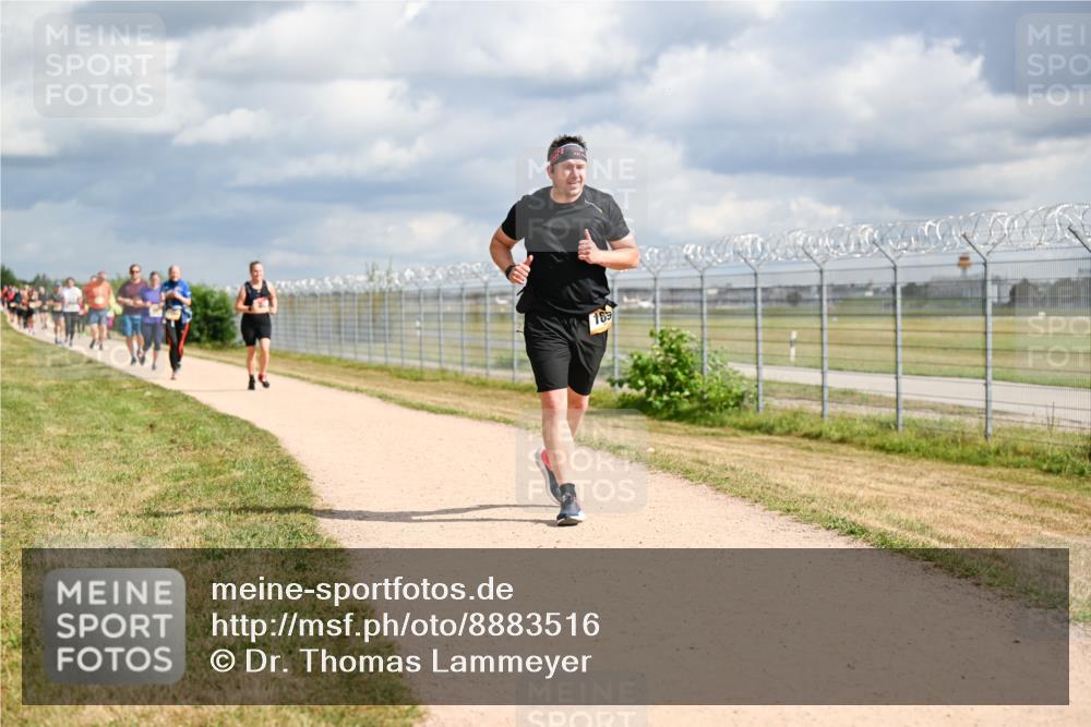 14.09.2025 - Airport Race Dr. Thomas Lammeyer http://msf.ph/oto/8883516 14.09.2025 12:37:37 Laufen 189 meine-sportfotos.de