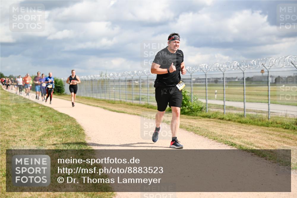 14.09.2025 - Airport Race Dr. Thomas Lammeyer http://msf.ph/oto/8883523 14.09.2025 12:37:38 Laufen 169 meine-sportfotos.de