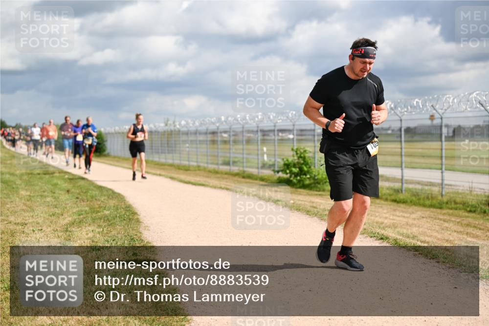 14.09.2025 - Airport Race Dr. Thomas Lammeyer http://msf.ph/oto/8883539 14.09.2025 12:37:39 Laufen  meine-sportfotos.de
