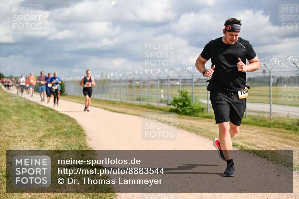 14.09.2025 - Airport Race Dr. Thomas Lammeyer http://msf.ph/oto/8883544 14.09.2025 12:37:39 Laufen 169 meine-sportfotos.de