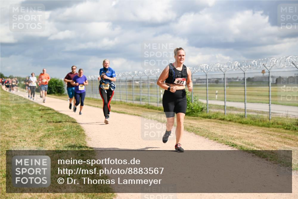 14.09.2025 - Airport Race Dr. Thomas Lammeyer http://msf.ph/oto/8883567 14.09.2025 12:37:44 Laufen 1999, 673 meine-sportfotos.de