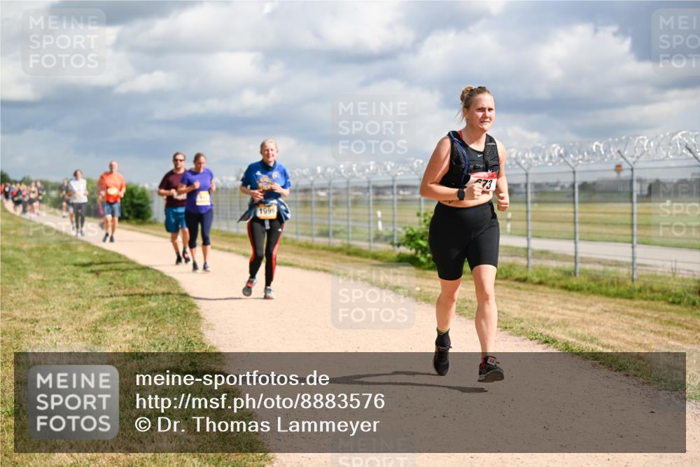 14.09.2025 - Airport Race Dr. Thomas Lammeyer http://msf.ph/oto/8883576 14.09.2025 12:37:44 Laufen 1999, 73 meine-sportfotos.de