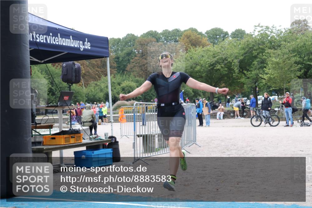 14.09.2025 - Stadtparktriathlon Strokosch-Dieckow http://msf.ph/oto/8883583 14.09.2025 10:14:44 Ziel 468 meine-sportfotos.de