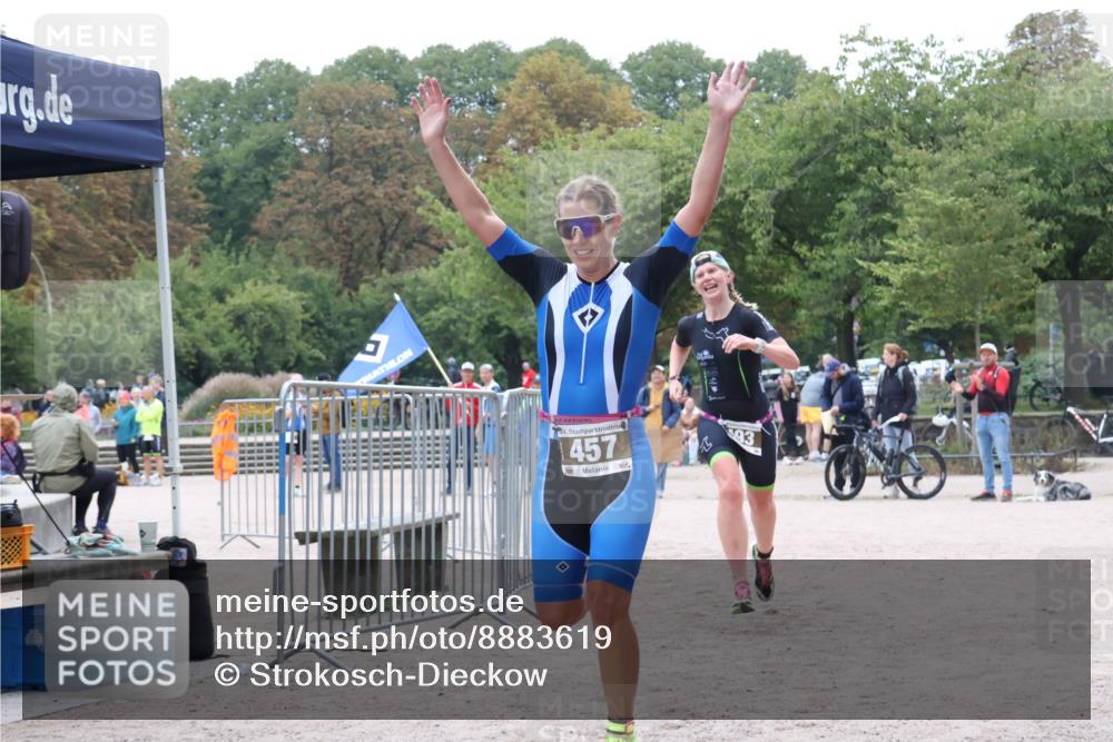 14.09.2025 - Stadtparktriathlon Strokosch-Dieckow http://msf.ph/oto/8883619 14.09.2025 10:15:20 Ziel 457, 493 meine-sportfotos.de