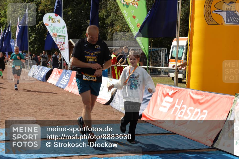 14.09.2025 - Airport Race Strokosch-Dieckow http://msf.ph/oto/8883630 14.09.2025 12:46:48 Ziel 28, 185, 337, 1585, 1586, 2028, 2123, 2139 meine-sportfotos.de