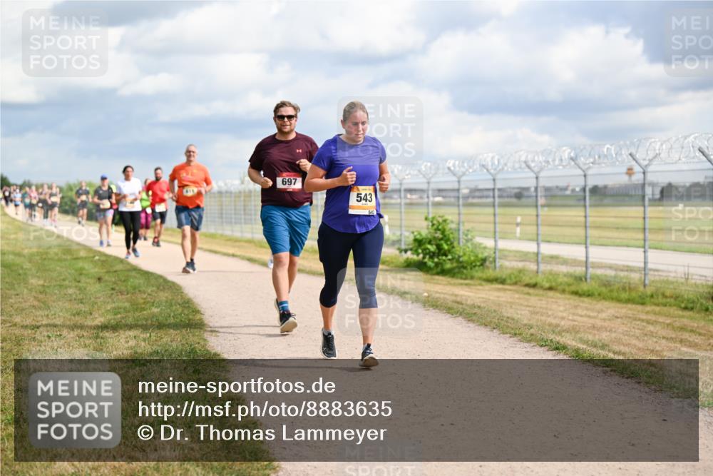14.09.2025 - Airport Race Dr. Thomas Lammeyer http://msf.ph/oto/8883635 14.09.2025 12:37:49 Laufen 697, 543, 543 meine-sportfotos.de
