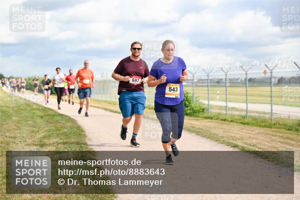 14.09.2025 - Airport Race Dr. Thomas Lammeyer http://msf.ph/oto/8883643 14.09.2025 12:37:49 Laufen 697, 543, 543 meine-sportfotos.de