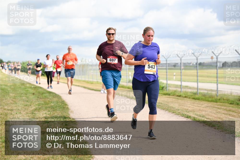 14.09.2025 - Airport Race Dr. Thomas Lammeyer http://msf.ph/oto/8883647 14.09.2025 12:37:50 Laufen 697, 543, 543 meine-sportfotos.de