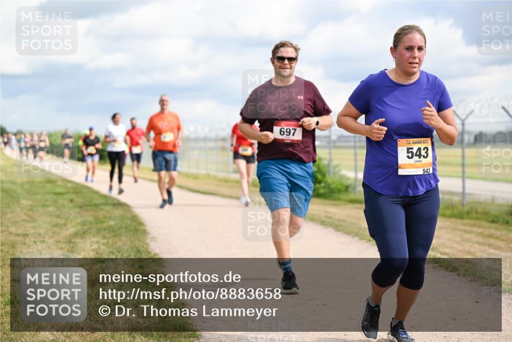 14.09.2025 - Airport Race Dr. Thomas Lammeyer http://msf.ph/oto/8883658 14.09.2025 12:37:50 Laufen 697, 543, 543 meine-sportfotos.de