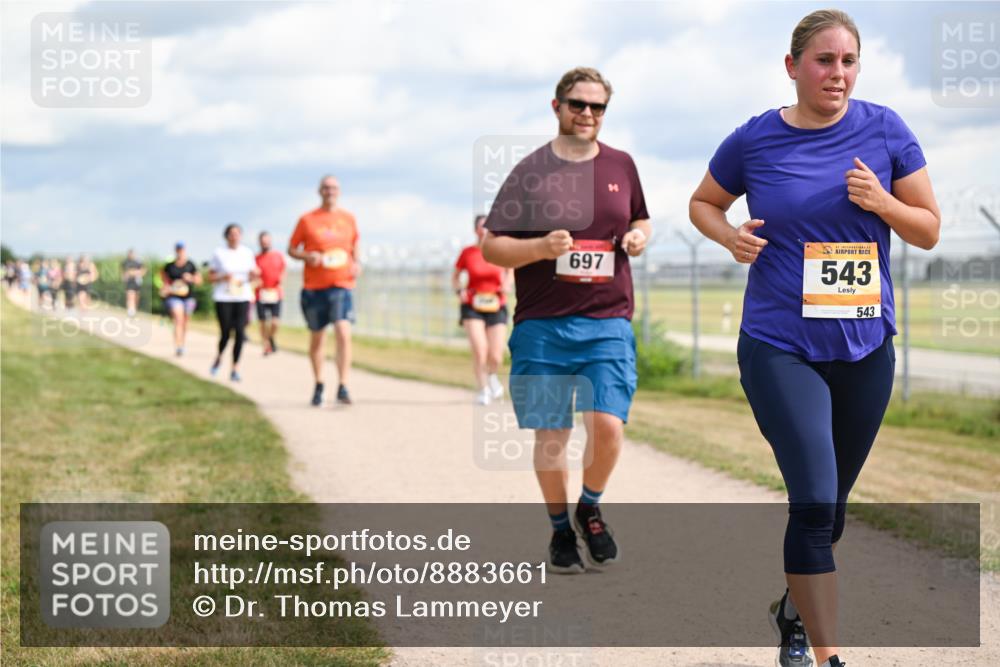 14.09.2025 - Airport Race Dr. Thomas Lammeyer http://msf.ph/oto/8883661 14.09.2025 12:37:51 Laufen 697, 543, 543 meine-sportfotos.de