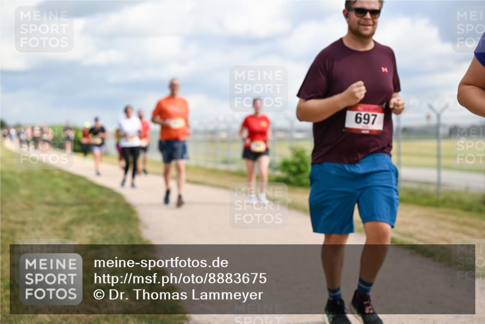 14.09.2025 - Airport Race Dr. Thomas Lammeyer http://msf.ph/oto/8883675 14.09.2025 12:37:51 Laufen 697 meine-sportfotos.de