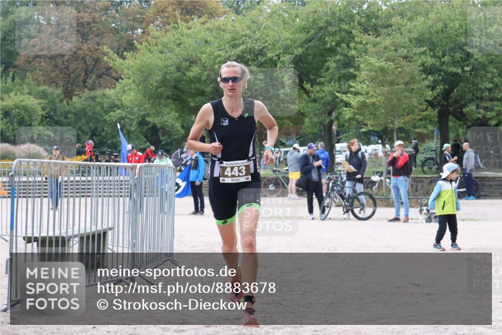 14.09.2025 - Stadtparktriathlon Strokosch-Dieckow http://msf.ph/oto/8883678 14.09.2025 10:16:22 Ziel 443 meine-sportfotos.de