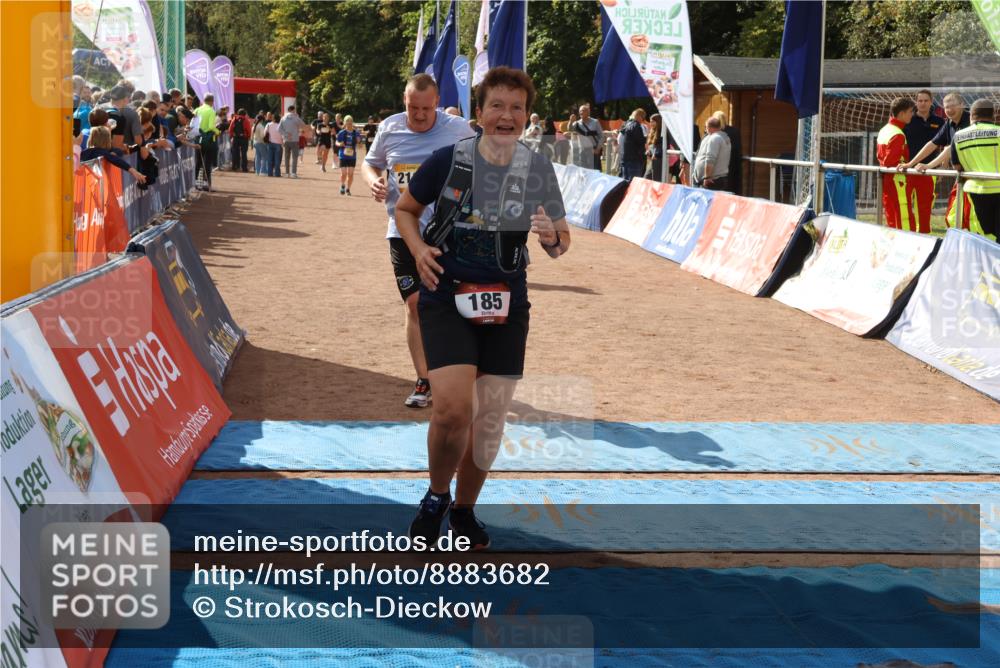 14.09.2025 - Airport Race Strokosch-Dieckow http://msf.ph/oto/8883682 14.09.2025 12:46:53 Ziel 185, 337, 351, 1555, 1585, 1586, 2123, 2139 meine-sportfotos.de