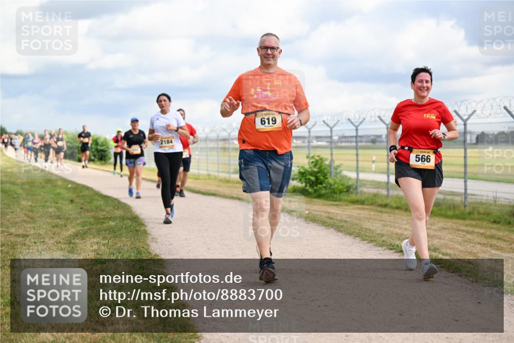 14.09.2025 - Airport Race Dr. Thomas Lammeyer http://msf.ph/oto/8883700 14.09.2025 12:37:54 Laufen 619, 2184, 566 meine-sportfotos.de