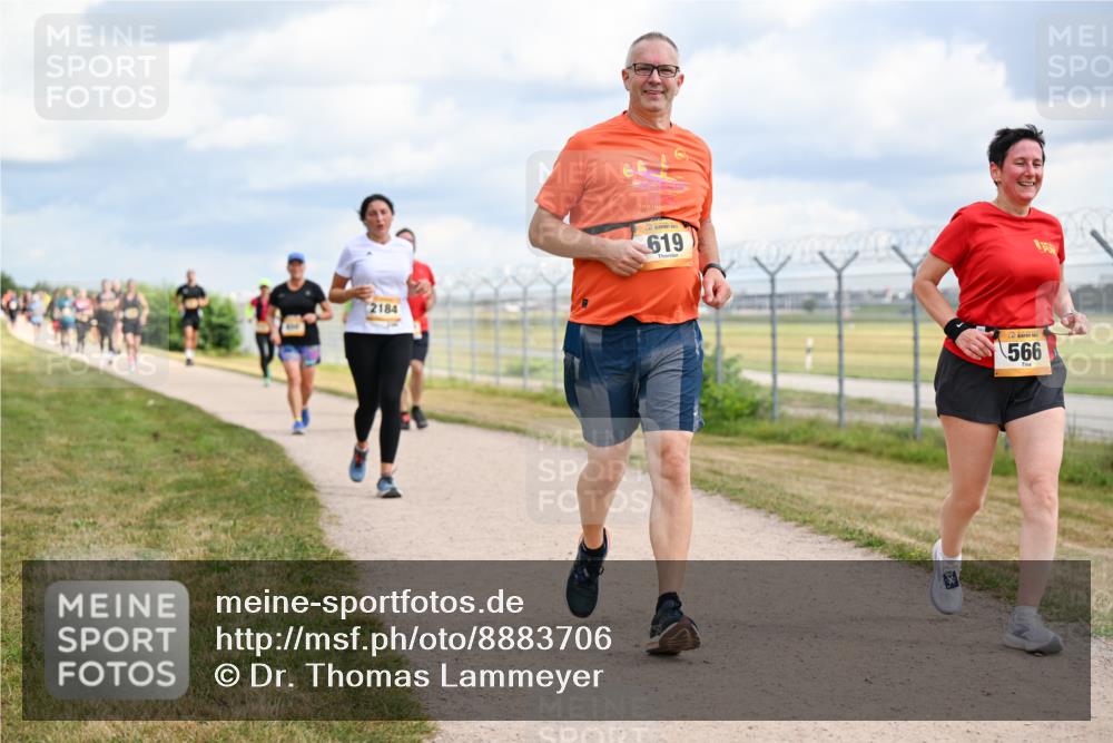 14.09.2025 - Airport Race Dr. Thomas Lammeyer http://msf.ph/oto/8883706 14.09.2025 12:37:54 Laufen 2184, 619, 566 meine-sportfotos.de