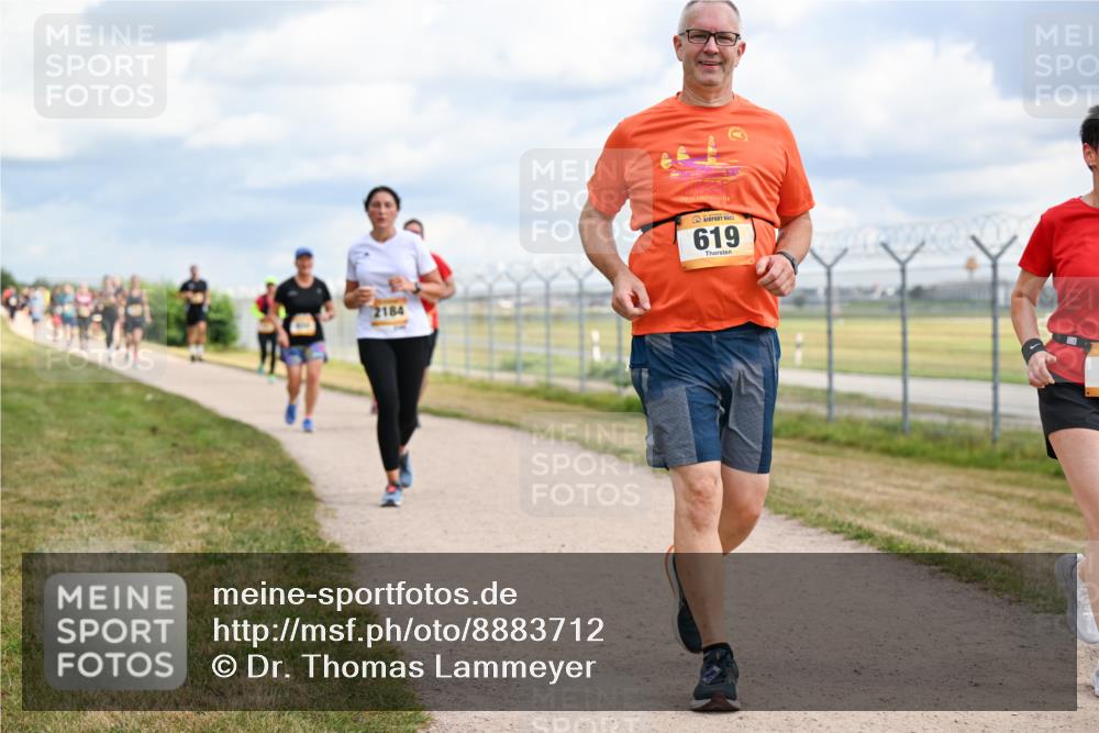 14.09.2025 - Airport Race Dr. Thomas Lammeyer http://msf.ph/oto/8883712 14.09.2025 12:37:55 Laufen 2184, 619 meine-sportfotos.de