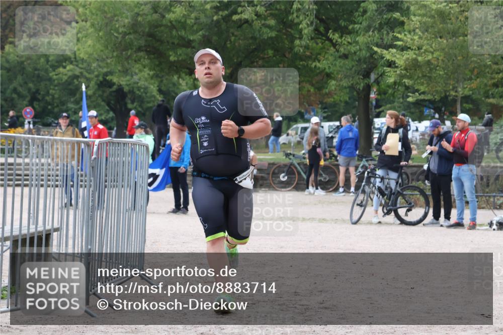 14.09.2025 - Stadtparktriathlon Strokosch-Dieckow http://msf.ph/oto/8883714 14.09.2025 10:16:53 Ziel 421, 453, 471 meine-sportfotos.de