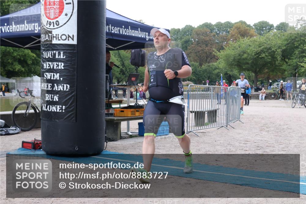 14.09.2025 - Stadtparktriathlon Strokosch-Dieckow http://msf.ph/oto/8883727 14.09.2025 10:16:55 Ziel 421, 453, 471 meine-sportfotos.de