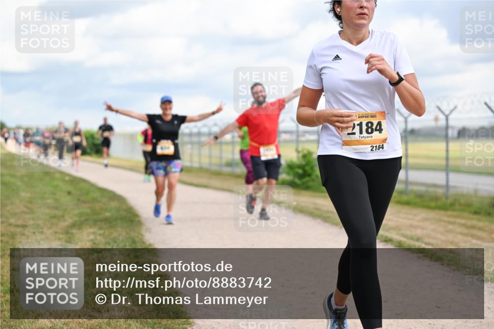 14.09.2025 - Airport Race Dr. Thomas Lammeyer http://msf.ph/oto/8883742 14.09.2025 12:37:58 Laufen 2184, 2184 meine-sportfotos.de