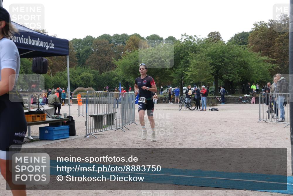 14.09.2025 - Stadtparktriathlon Strokosch-Dieckow http://msf.ph/oto/8883750 14.09.2025 10:16:59 Ziel 421, 453, 471 meine-sportfotos.de